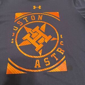 Under Armour Houston Astros MLB navy graphic shirt men's medium. Great condition